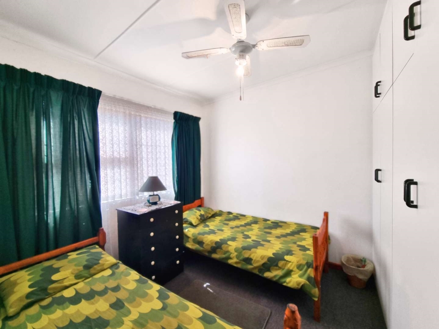 3 Bedroom Property for Sale in Sandbaai Western Cape